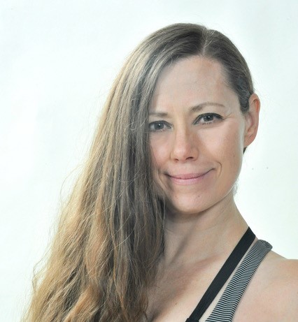 Claudia Sandfoss Extraraum Hamburg Yoga mit Baby